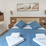 Kaoru Brand New With A Heated Swimming Pool Villa Malinska