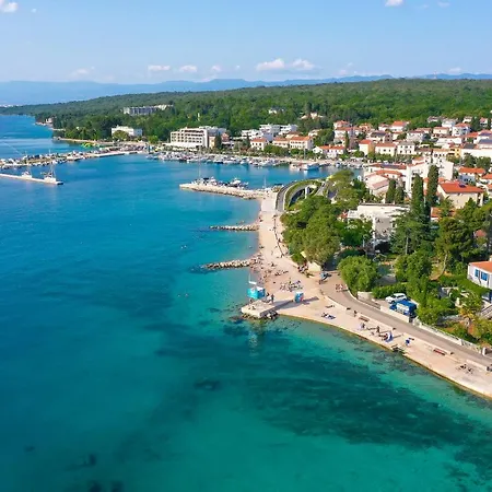 Kaoru Brand New With A Heated Swimming Pool Vila Malinska