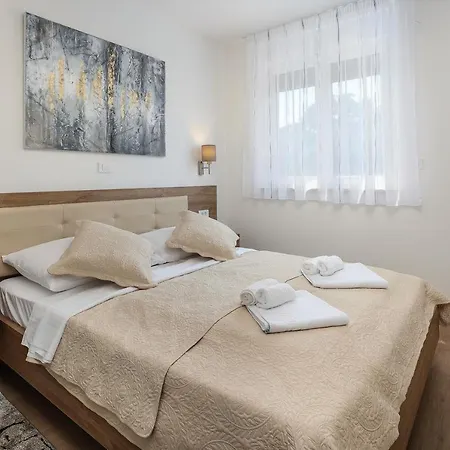 Kaoru Brand New With A Heated Swimming Pool * Malinska