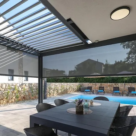 빌라 Kaoru Brand New With A Heated Swimming Pool *