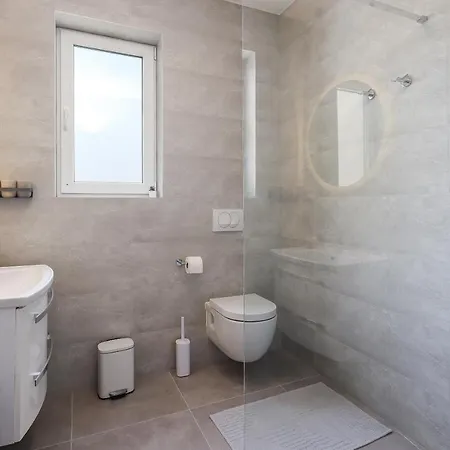 Villa Kaoru - With A Heated Swimming Pool *