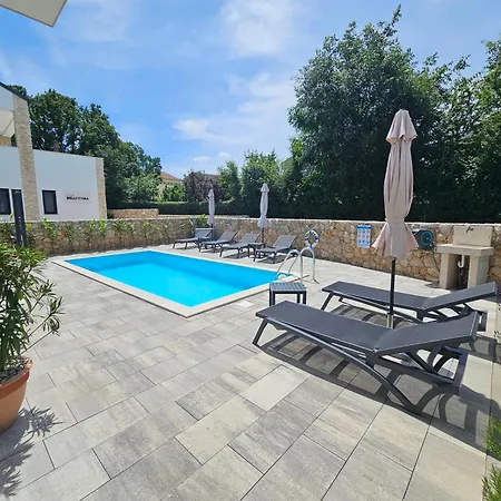 Kaoru Brand New With A Heated Swimming Pool Villa Malinska