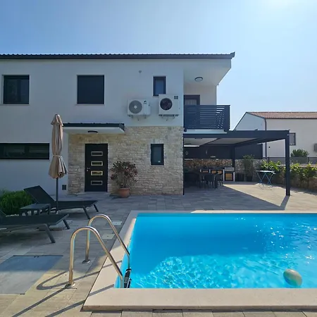 Kaoru Brand New With A Heated Swimming Pool *