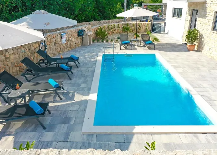 ヴィラ Kaoru Brand New With A Heated Swimming Pool *