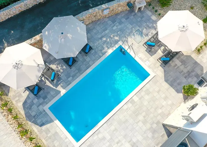 Kaoru Brand New With A Heated Swimming Pool *