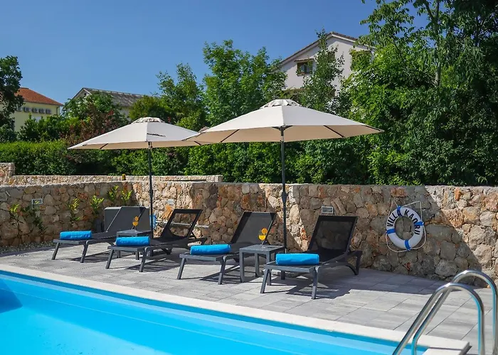 Kaoru Brand New With A Heated Swimming Pool *