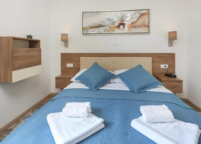 Kaoru Brand New With A Heated Swimming Pool Villa Malinska