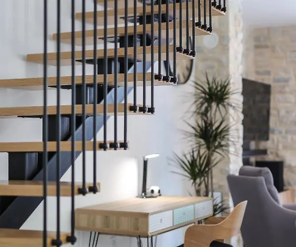 Villa Kaoru Brand New With A Heated Swimming Pool