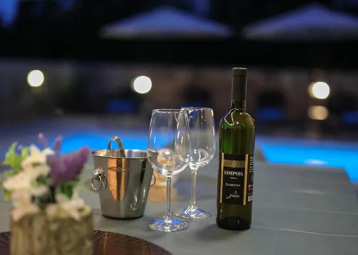 Kaoru Brand New With A Heated Swimming Pool Villa Malinska