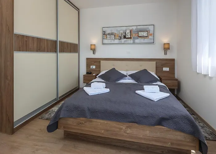 Villa Kaoru Brand New With A Heated Swimming Pool Malinska